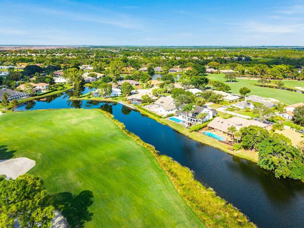 22 Marlwood Lane, Palm Beach Gardens FL 33418