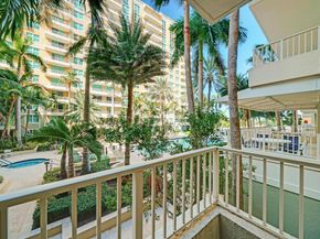 625 Casa Loma Boulevard 207, Boynton Beach FL 33435