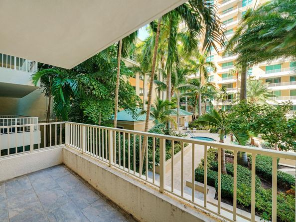 625 Casa Loma Boulevard 207, Boynton Beach FL 33435