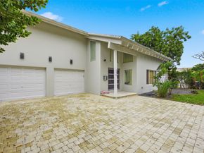 2026 NE 32nd Ave, Fort Lauderdale FL 33305