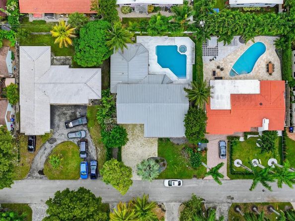 2026 NE 32nd Ave, Fort Lauderdale FL 33305