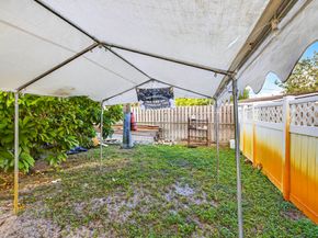 2673 NW 59th Ave, Margate FL 33063