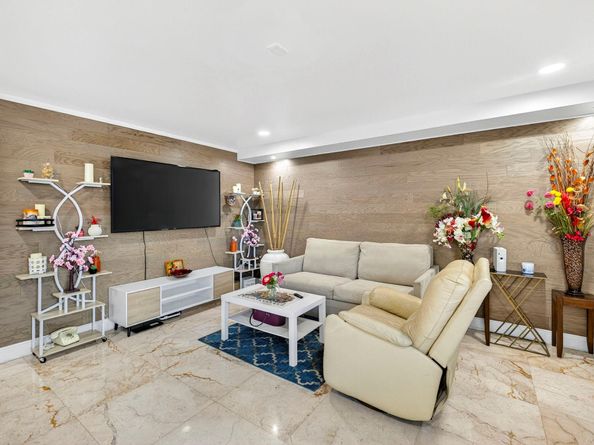 2673 NW 59th Ave, Margate FL 33063