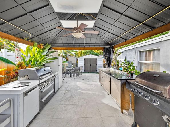 2673 NW 59th Ave, Margate FL 33063