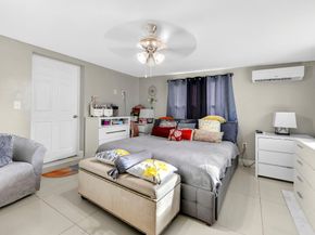 2673 NW 59th Ave, Margate FL 33063