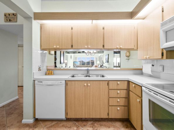 1601 Marina Isle Way 505, Jupiter FL 33477