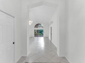 2705 Pointe Circle, Greenacres FL 33413