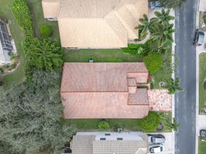 2705 Pointe Circle, Greenacres FL 33413