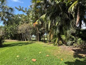 956 Mockingbird Ln, Plantation FL 33324