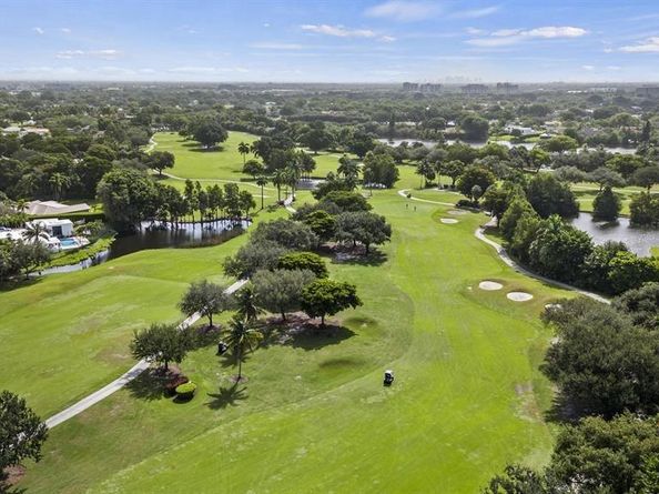 956 Mockingbird Ln, Plantation FL 33324