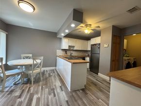 956 Mockingbird Ln, Plantation FL 33324