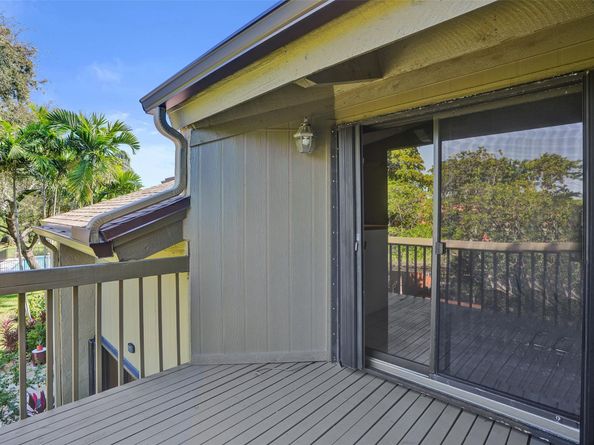 81 NE 17th Ct, Fort Lauderdale FL 33305