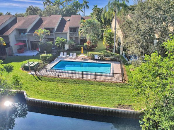 81 NE 17th Ct, Fort Lauderdale FL 33305