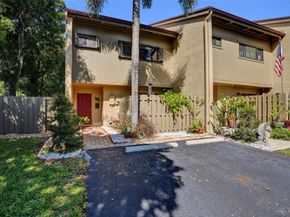 81 NE 17th Ct, Fort Lauderdale FL 33305