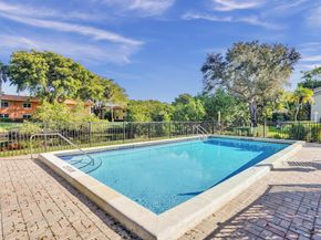 81 NE 17th Ct, Fort Lauderdale FL 33305