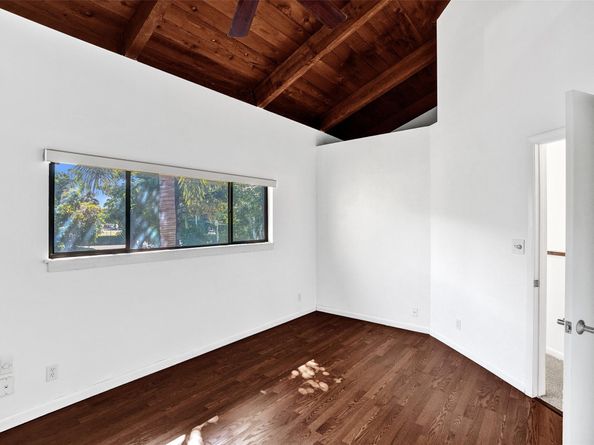 81 NE 17th Ct, Fort Lauderdale FL 33305