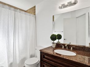 81 NE 17th Ct, Fort Lauderdale FL 33305