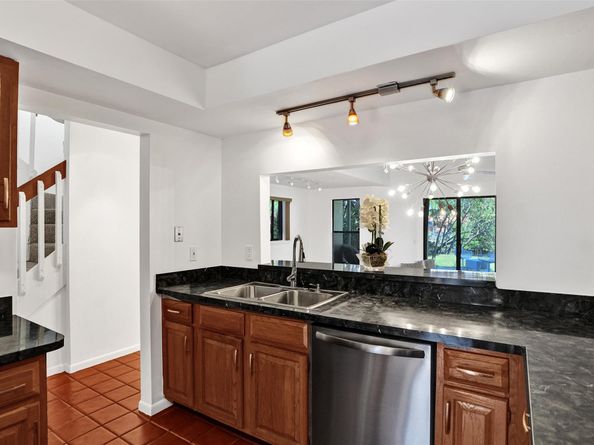 81 NE 17th Ct, Fort Lauderdale FL 33305