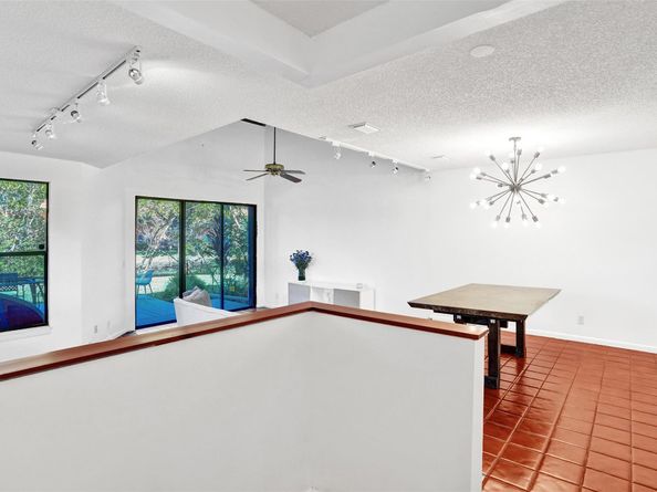 81 NE 17th Ct, Fort Lauderdale FL 33305