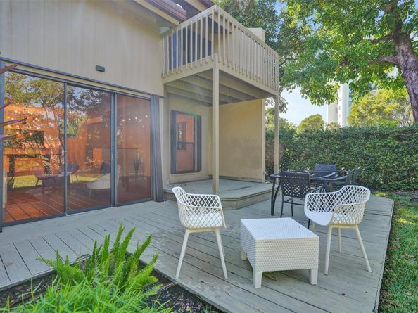 81 NE 17th Ct, Fort Lauderdale FL 33305