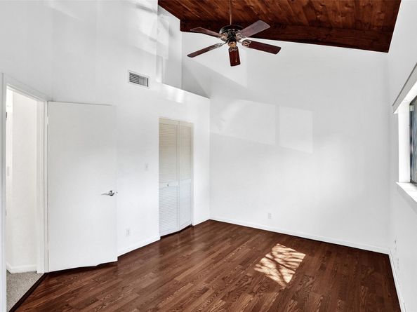 81 NE 17th Ct, Fort Lauderdale FL 33305