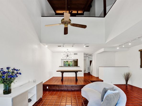 81 NE 17th Ct, Fort Lauderdale FL 33305