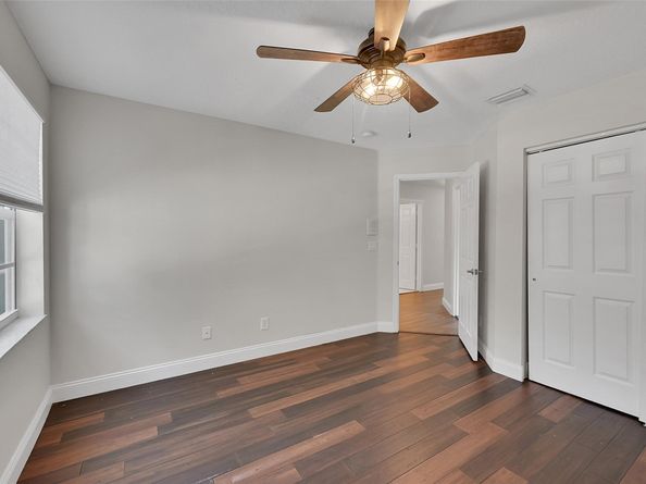 5301 NW 123rd Ter, Coral Springs FL 33076