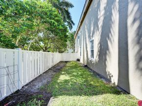 5301 NW 123rd Ter, Coral Springs FL 33076