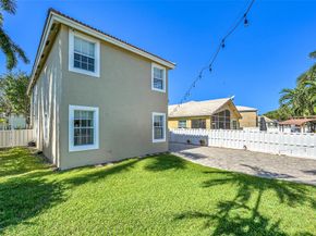 5301 NW 123rd Ter, Coral Springs FL 33076