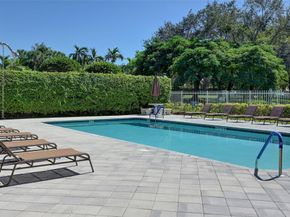 5301 NW 123rd Ter, Coral Springs FL 33076
