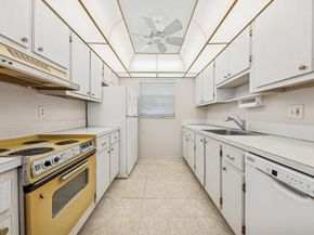 101 Leisure Lake Circle 102, Boynton Beach FL 33426