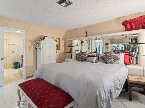 10731 NW 17th St, Coral Springs FL 33071