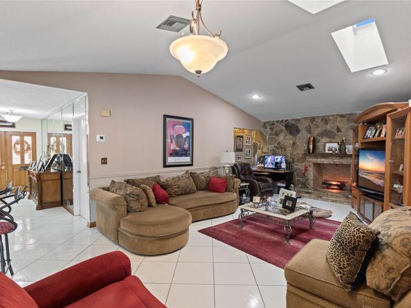 10731 NW 17th St, Coral Springs FL 33071