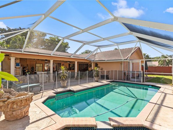 10731 NW 17th St, Coral Springs FL 33071