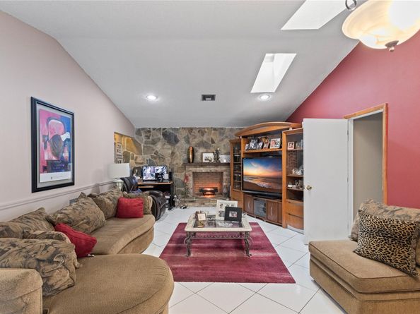 10731 NW 17th St, Coral Springs FL 33071