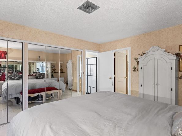 10731 NW 17th St, Coral Springs FL 33071