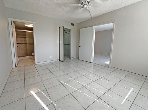 3001 Holiday Springs Blvd 102, Margate FL 33063