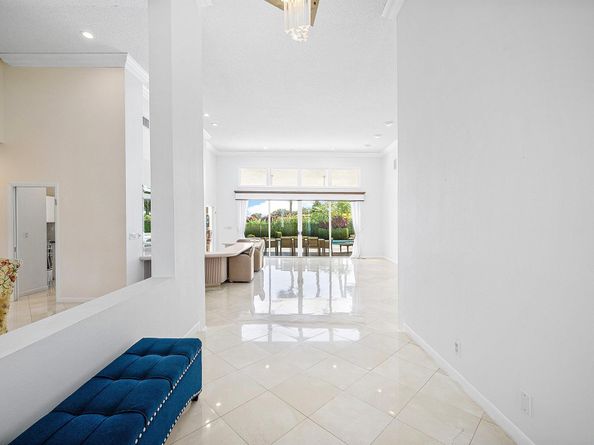 4879 Bocaire Boulevard, Boca Raton FL 33487