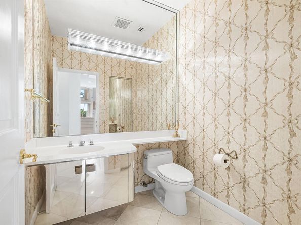 4879 Bocaire Boulevard, Boca Raton FL 33487