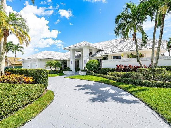 4879 Bocaire Boulevard, Boca Raton FL 33487