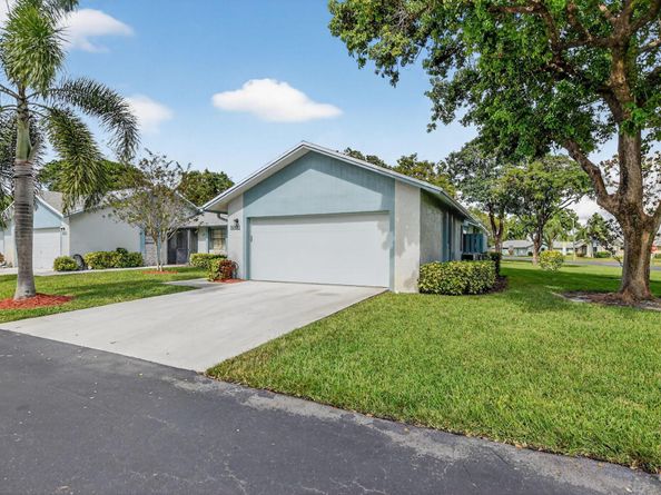 9159 SW 22nd Street F, Boca Raton FL 33428