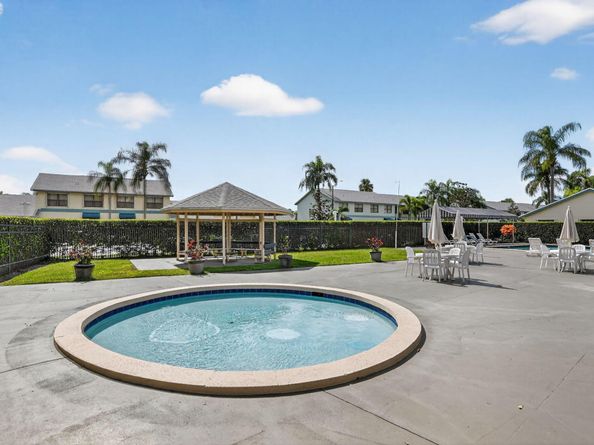 9159 SW 22nd Street F, Boca Raton FL 33428