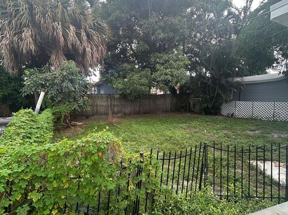 1108 State St, West Palm Beach FL 33407