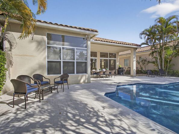 145 Bianca Drive, Palm Beach Gardens FL 33418