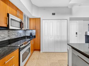 600 S Dixie Highway 811, West Palm Beach FL 33401
