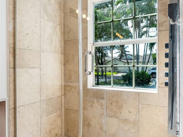 1811 SW 124th Way, Miramar FL 33027