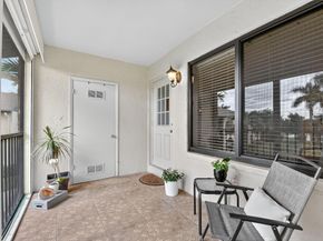 426 Pine Glen Ln c2, Greenacres FL 33463