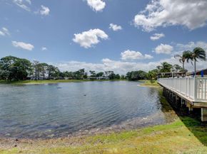 426 Pine Glen Ln c2, Greenacres FL 33463