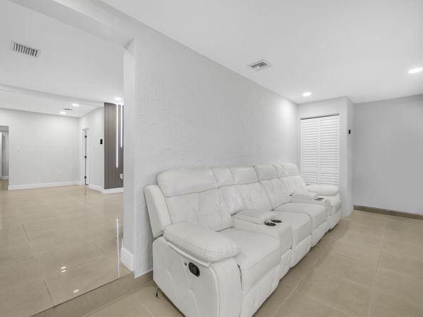 2244 SW 10th Street, Miami FL 33135