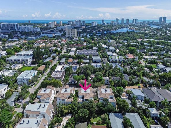 835 NE 16th Terrace, Fort Lauderdale FL 33304